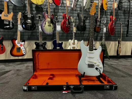 Fender American Vintage II Strat